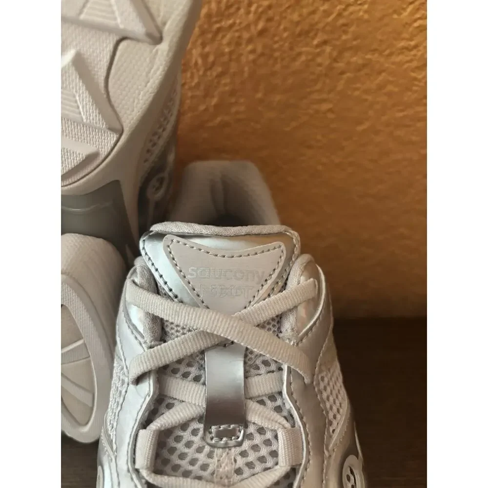Saucony Men’s Grid NXT Moon White Cream Running Shoes Size 12 (S70797-5) New